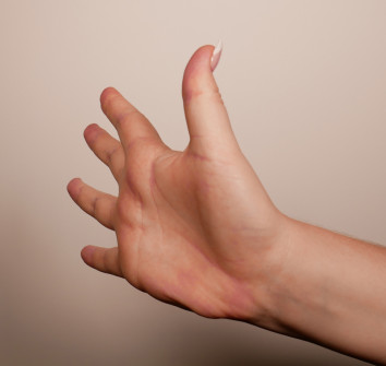 Female Right Hand (4)